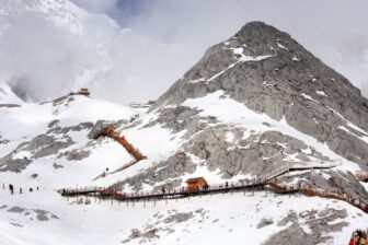Montagne du Dragon de Jade 玉龙雪山