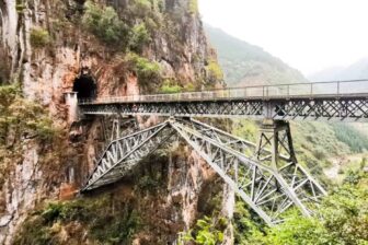 Randonnée le long de l'ancienne voie ferrée française du Yunnan